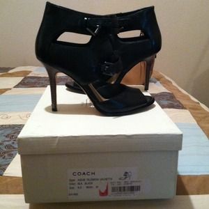 Size 6 authentic Coach shoes