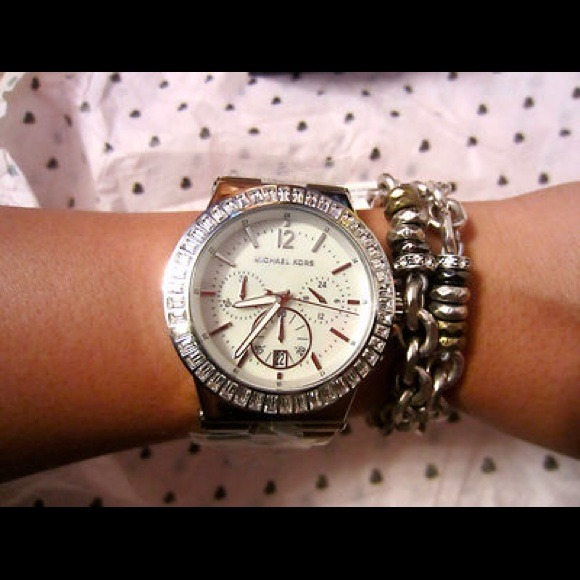 ❌SOLD❌Michael Kors Watch - Picture 2 of 3