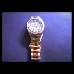 ❌❌SOLD❌❌Guess Womens Watch