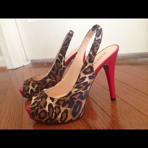 ***Bundled for @dejaywood animal print peeptoe***