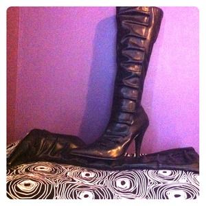 Boots - Black sz9 Diba ruched high heel boots. Boots - Black sz9 Diba ruched high heel boots.