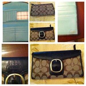 Gently used coach wallet
