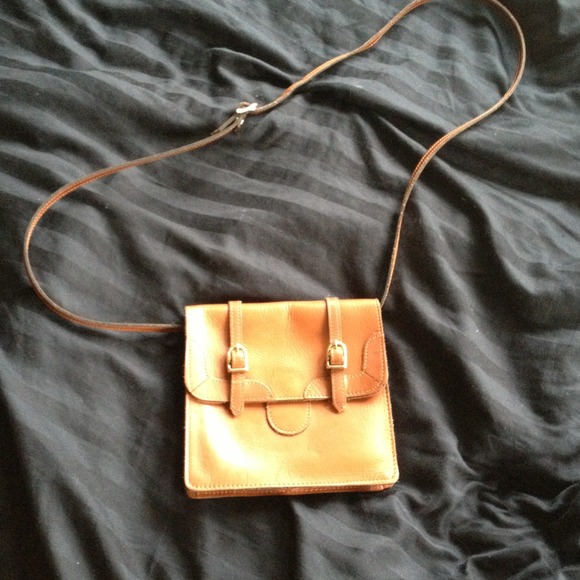 📦Traded📦Cute small cross body bag