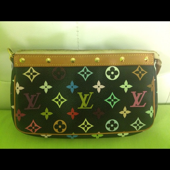 💥AuThentic Multicolor Pouchette LV💥