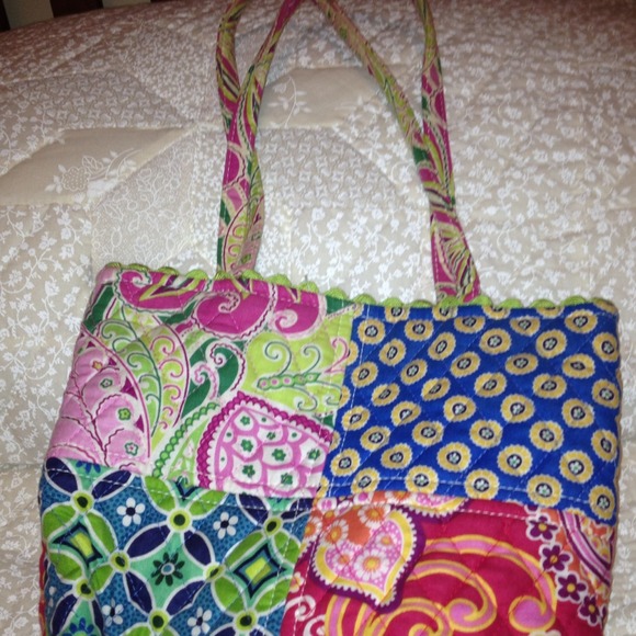 Vera Bradley Handbags - Vera Bradley Purse