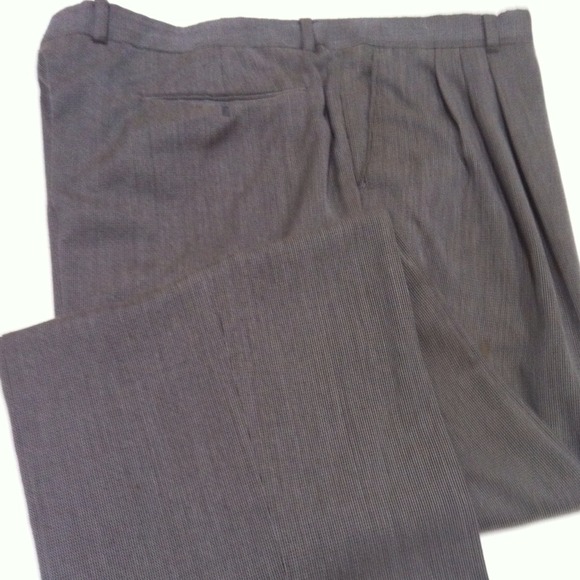 Men's  Sttaford  Slacks , Pants W42 L30