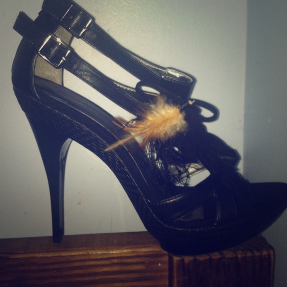 Black Feathered Heels