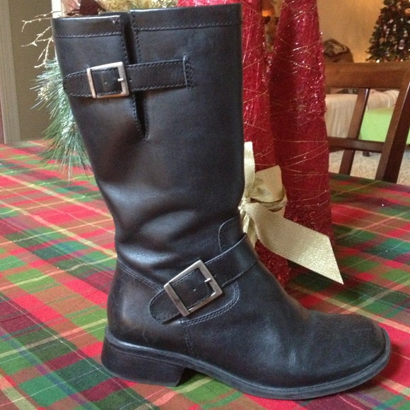 SOLD****Black motorcycle boots*****