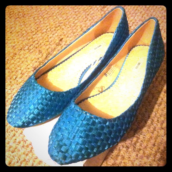 Brand New!! Kimichi Blue flats! Never worn!!