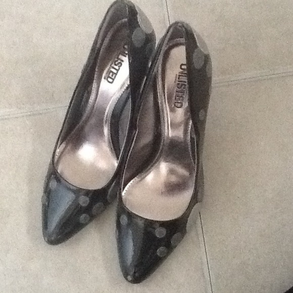 Kenneth Cole unlisted black polka pumps