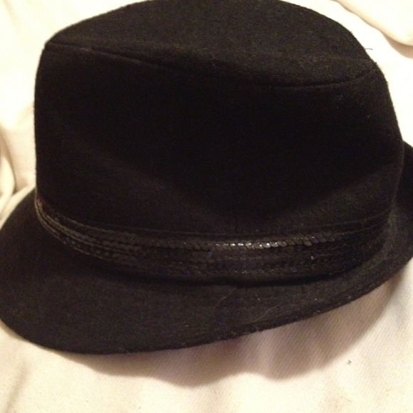 •GONE• Black sequin trim Fedora