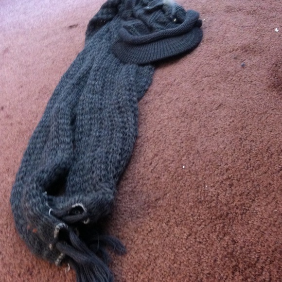 Charcoal gray scarf+hat - Picture 1 of 1
