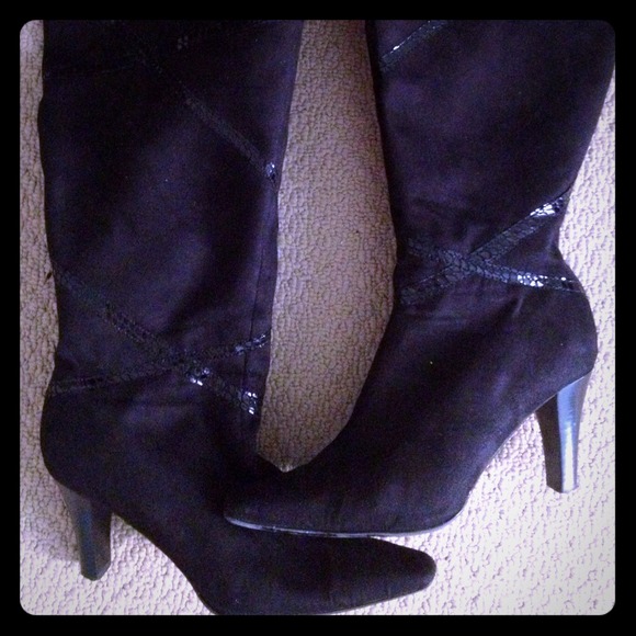 Black Suede Boots.