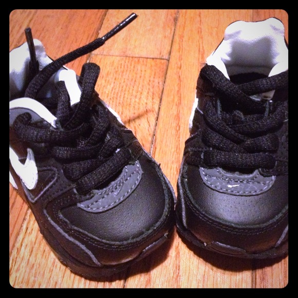 Infants Brand new Nike Air sneakers