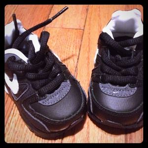 Infants Brand new Nike Air sneakers