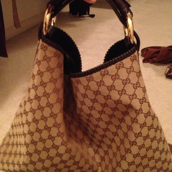 😜😜SOLD😜😜Gucci Authentic, horse-bit, hobo - Picture 2 of 4