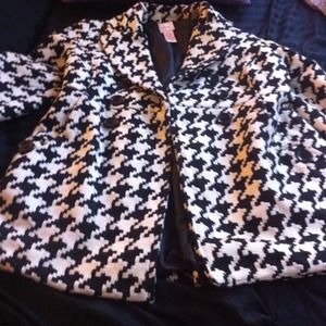 Candies pea coat. Size large