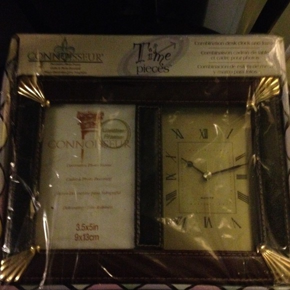 *SOLD*Combination Desk Clock And Picture Frame