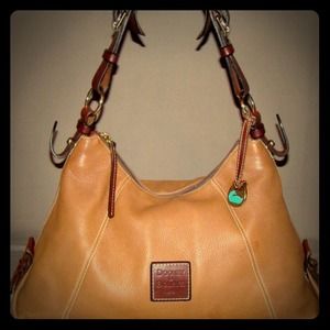 ✋SOLD!!Authentic Dooney & Burke purse / handbag