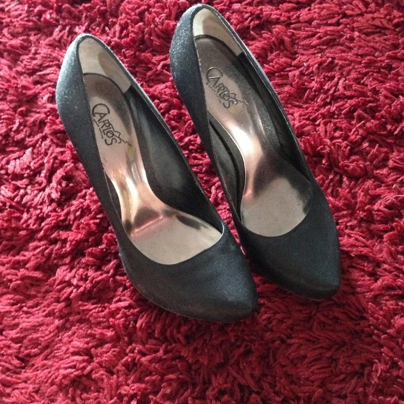 Carlos Santana pumps. Perfect condition.