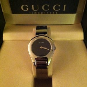Gucci stainless steel watch*AUTHENTIC*