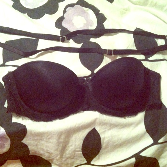 Victoria's Secret PINK! Multi-way push-up!