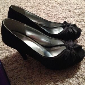 Size 8 heels