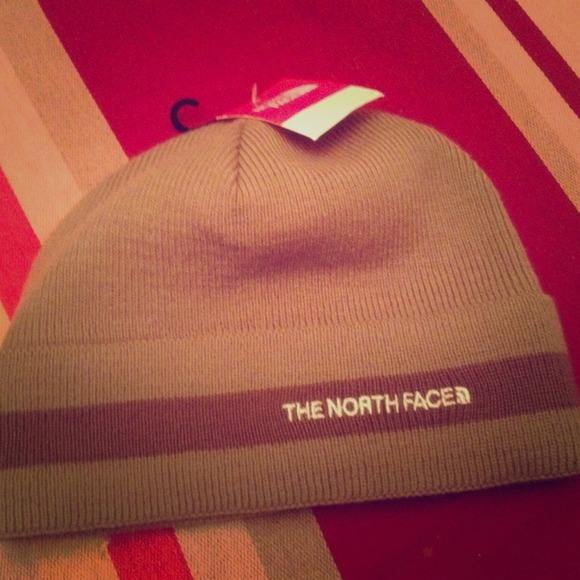 ❌SOLD IN BUNDLE❌North Face Micro Fleece Beanie