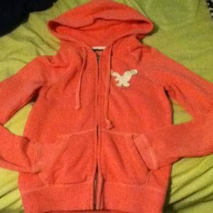 Just reduced again!! American Eagle zipped hoodie