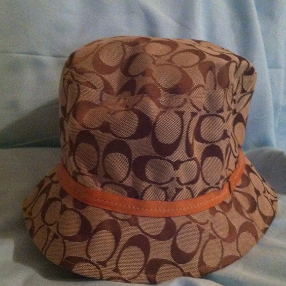 Coach bucket hat