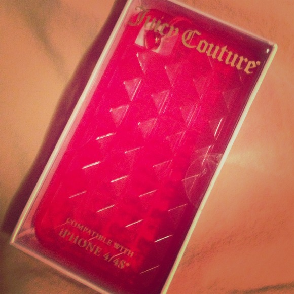 Juicy Couture iPhone 4/4s case.