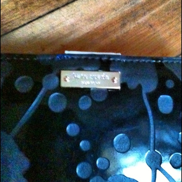 ✋💢SOLD💢✋Kate Spade spotted floral 'Stacy' wallet - Picture 2 of 3