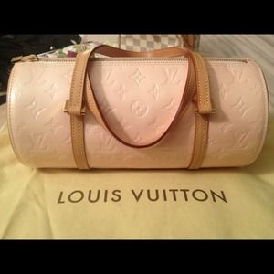 SOLD✌️Louis Vuitton Marshmallow Bedford