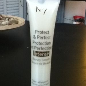 Boots No. 7 Intense Beauty Serum