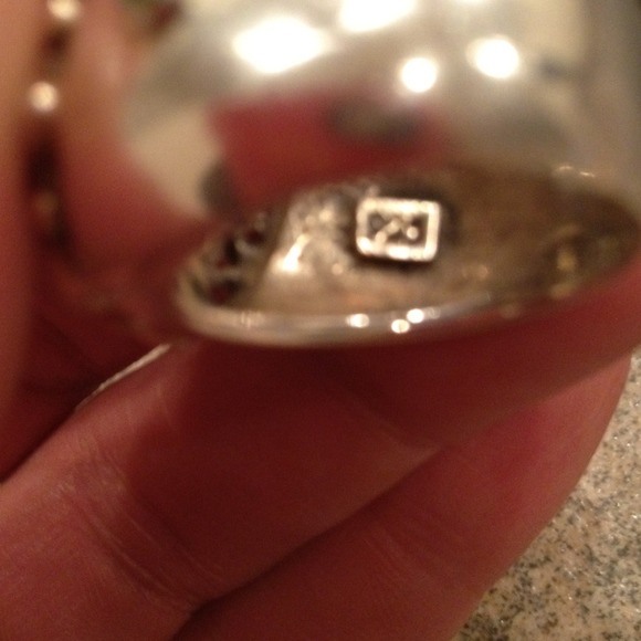 🔴SOLD🔴Sterling Silver Barse multi stone ring. - Picture 3 of 3