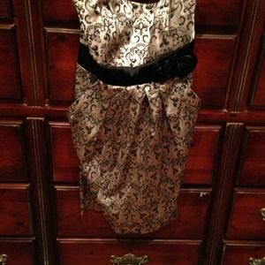 Dresses & Skirts - Great strapless dressed Dresses & Skirts - Great strapless dressed