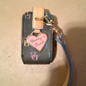 Dooney Bourke cell case