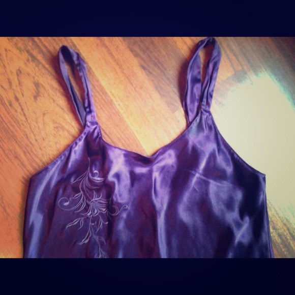 Gorgeous dark purple night gown, size M