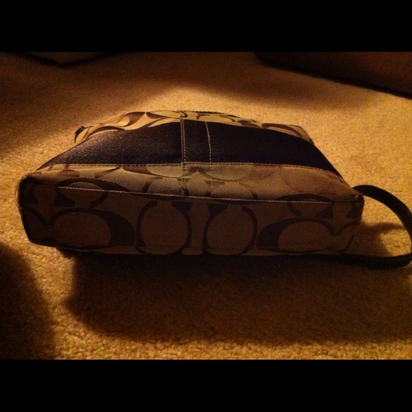 Sold!!---Coach purse! - Picture 4 of 4