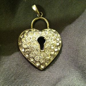 Heart pendant