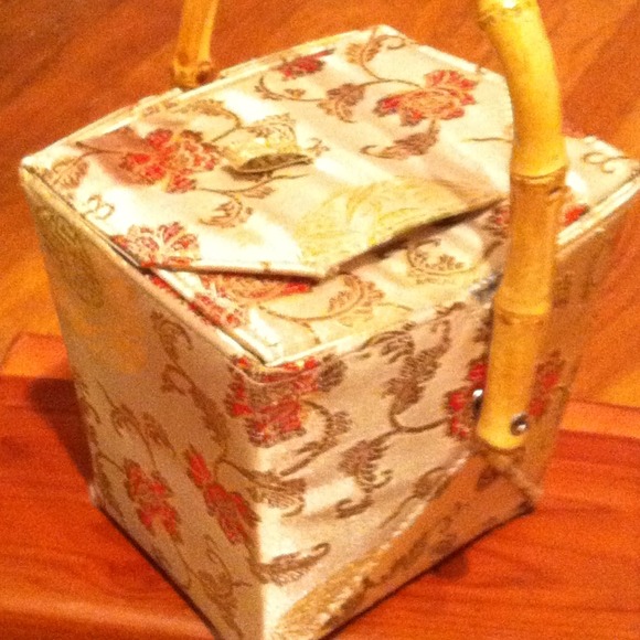 Chinese Food Container Handbag - Picture 2 of 2