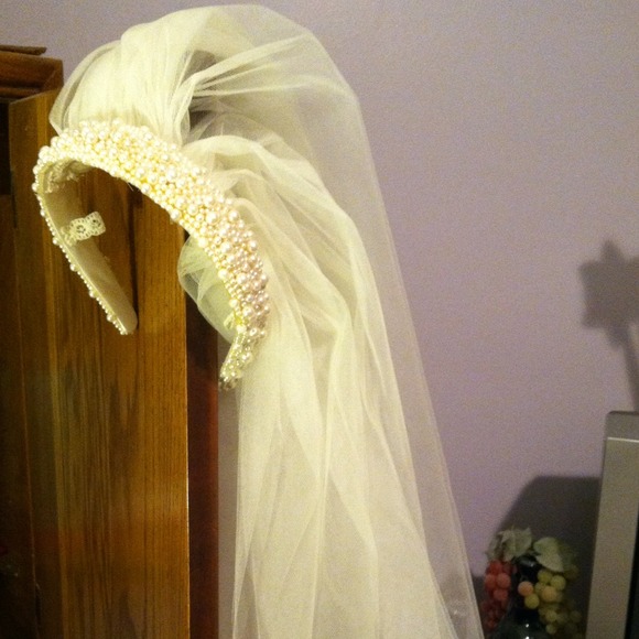 💢No Longer Available💢Ivory Wedding Veil