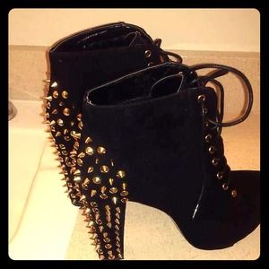 Stud booties