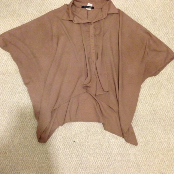 ❌SOLD-BUNDLED❌Tan loose fitting blouse