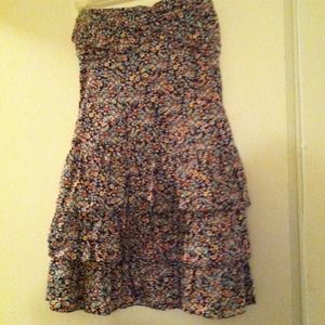 Adorable, floral, ruffled Express dress
