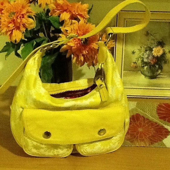 Price Reduced-Marc Jacob yellow/white shoulder bag