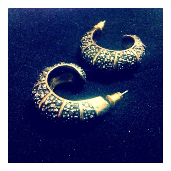 Forever 21 Accessories - ❌SOLD❌ Vintage Earrings