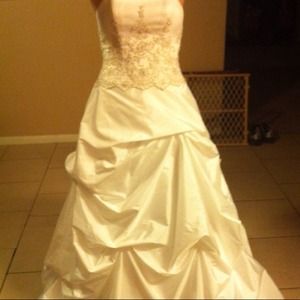 Wedding dress