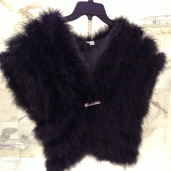 **RESERVED** Real ostrich feather wrap
