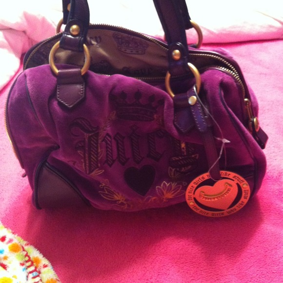 Juicy couture purse.